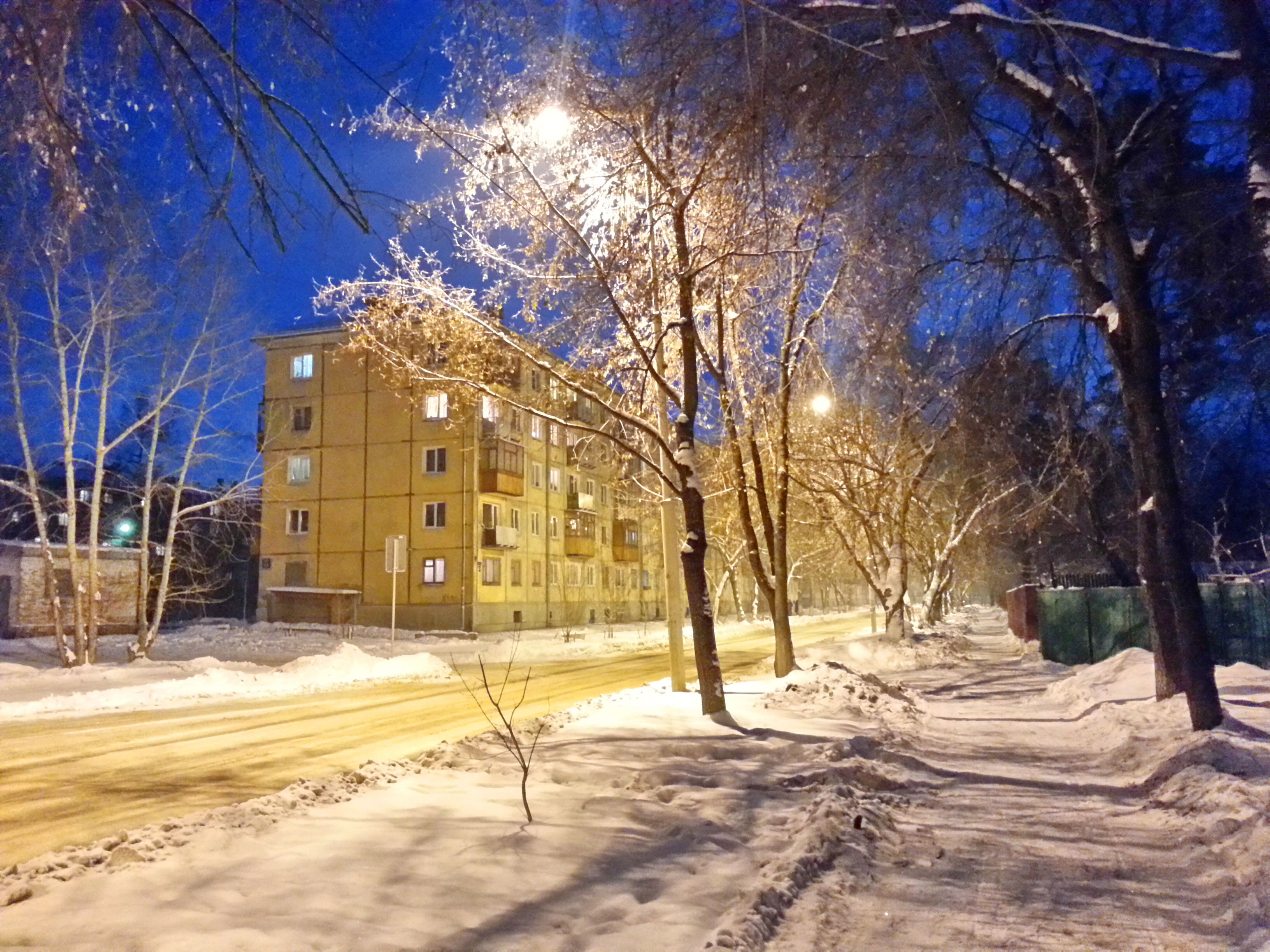 Погода г ангарск на дней. Климат Ангарска. Зимний Ангарск город. Ангарск Иркутская область. Улица Иркутская Ангарск.